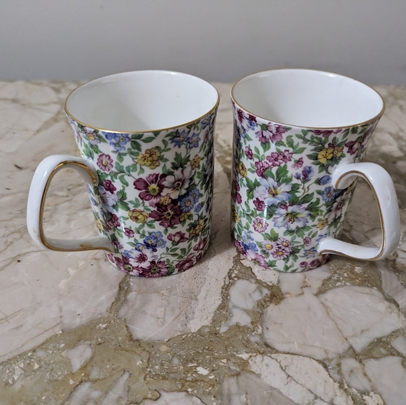 Vintage ENGLAND / Taylor & Kent / Elizabethan Chintz Cup Set of 2 - Picture 4 of 7